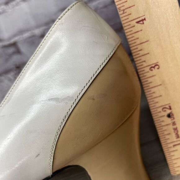 Salvatore Ferragamo Beige Leather Cap Toe Leather VTG Heels Women 7B US/37.5EU - Picture 12 of 15